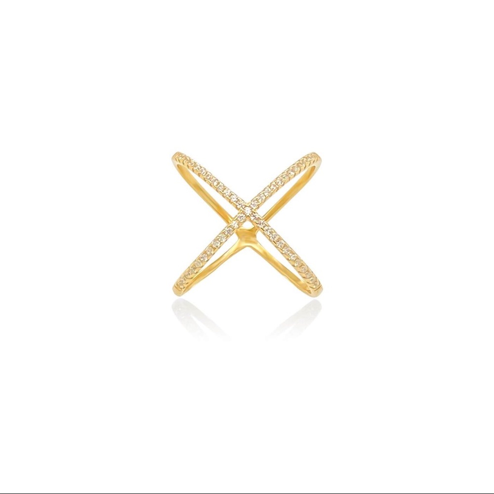 Criss-Cross Ring